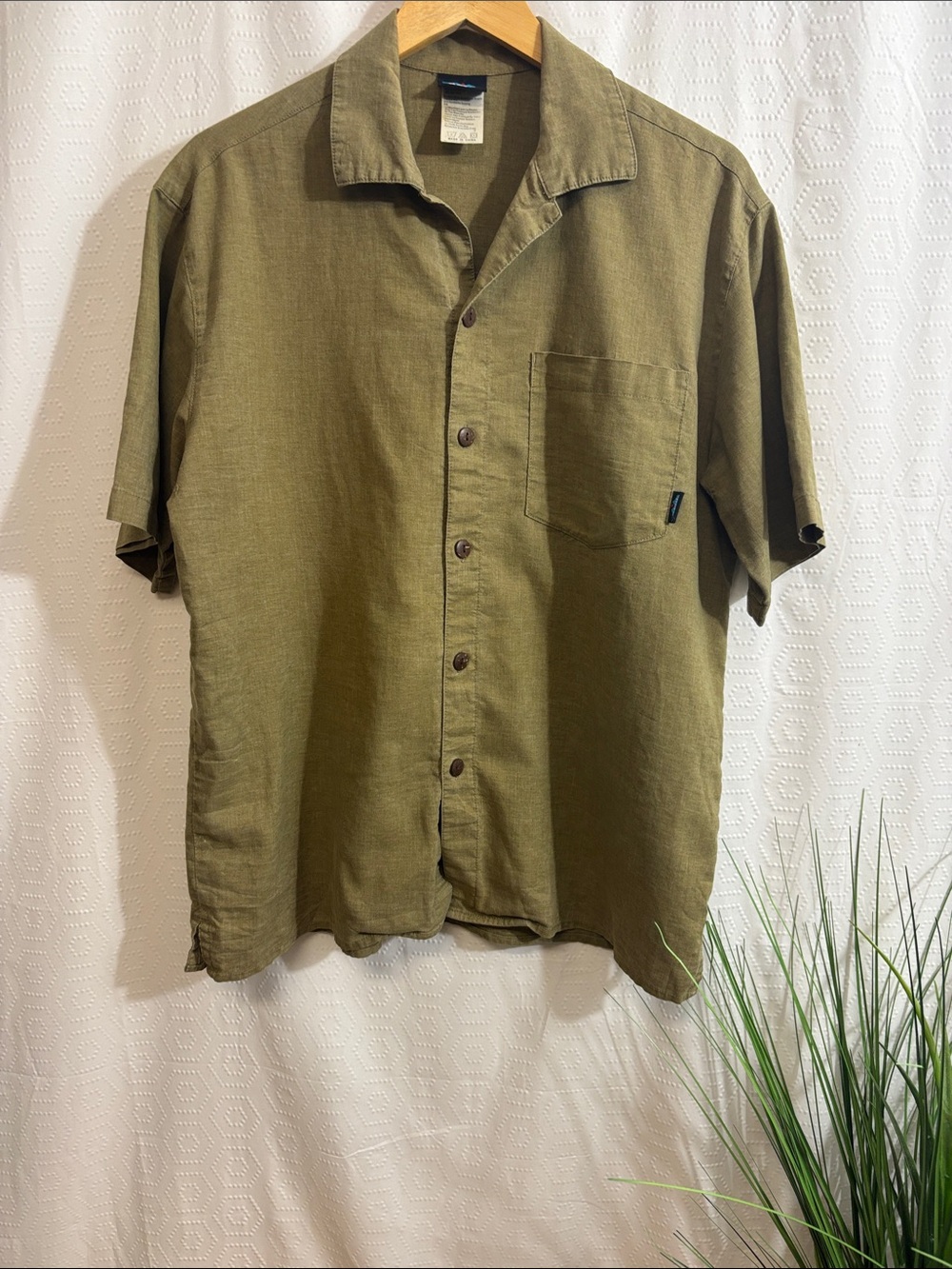 Kavu green Hemp Short Sleeve Button Down Shirt - M